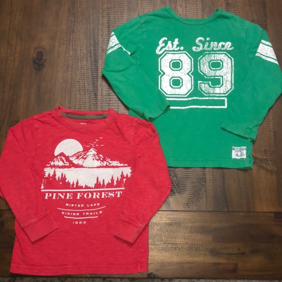 2 VGUC long sleeve boys T shirts - Picture 1 of 8